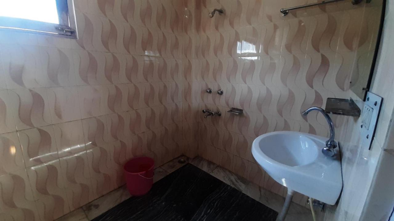 Hostel Hadimba Regency Manāli Exterior foto