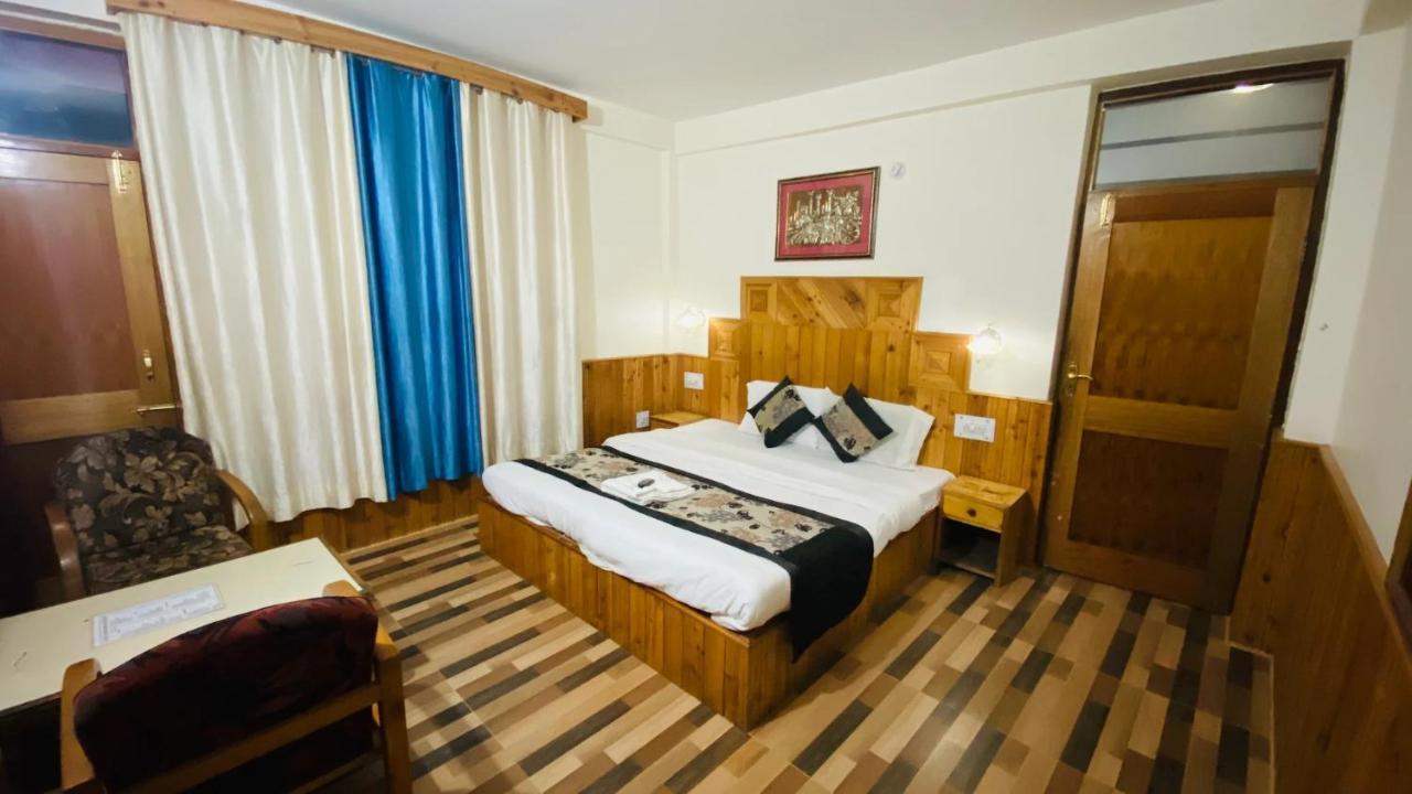 Hostel Hadimba Regency Manāli Exterior foto