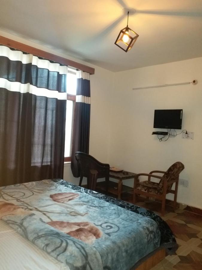 Hostel Hadimba Regency Manāli Exterior foto